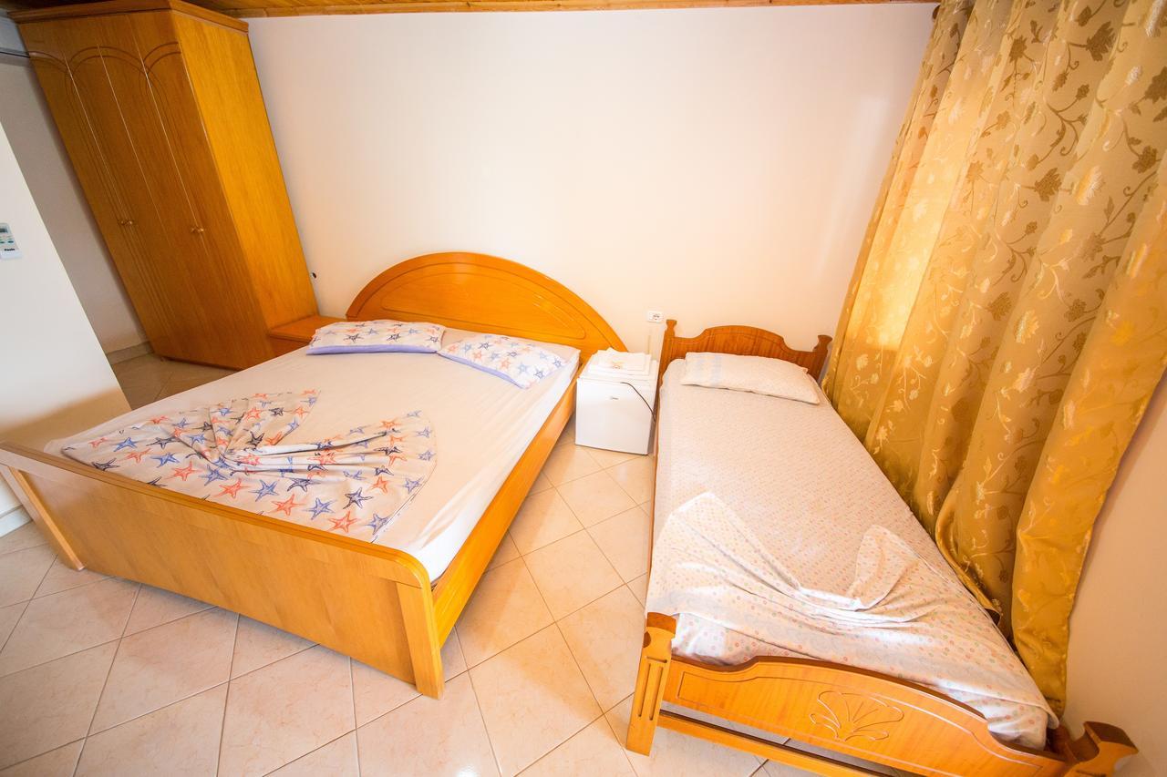 Isi Rooms Vlorë Exterior foto